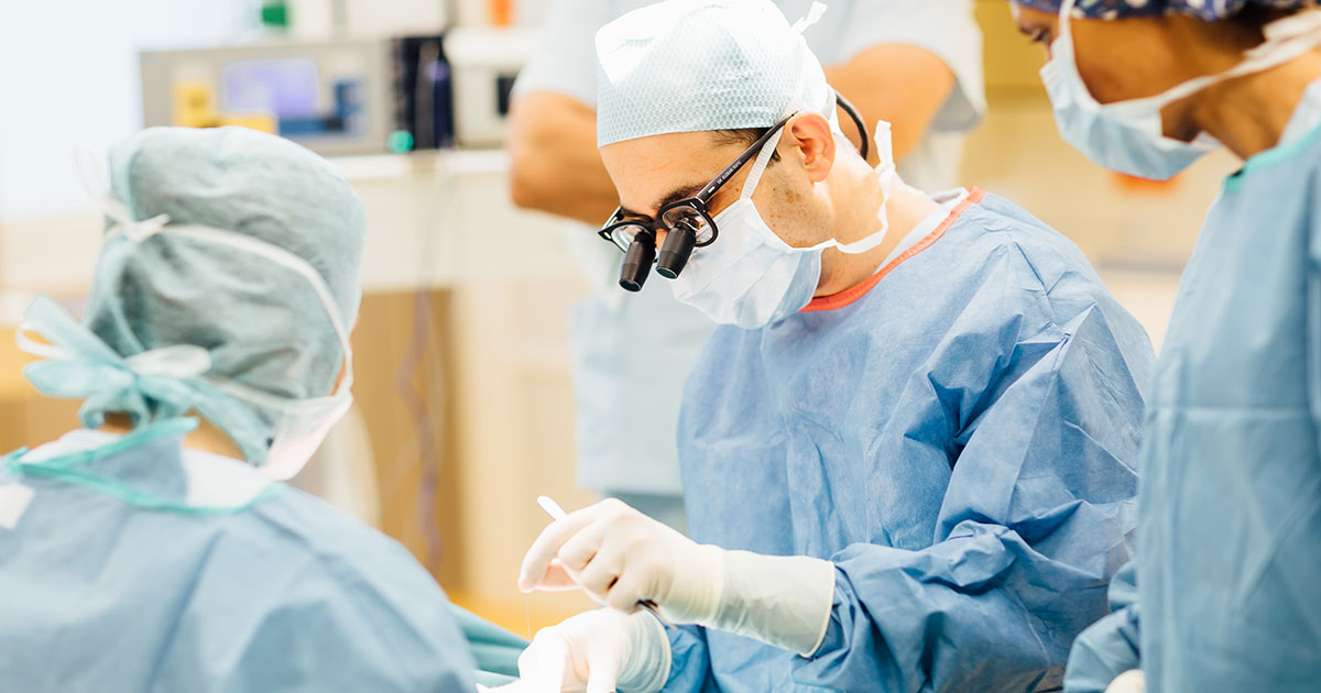 Nasenkorrektur mit oder ohne Operation?